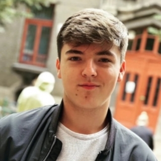 7d170aca9profilképe