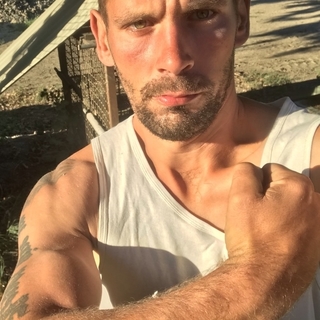 1d536e050profilképe