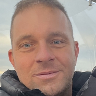 64d166d55profilképe